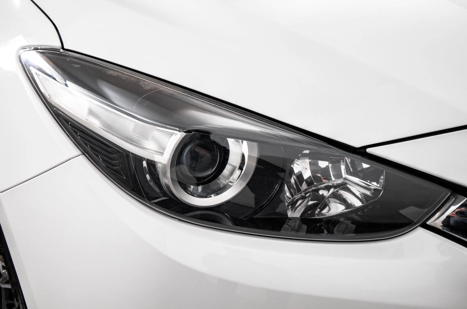 Mazda Axela 8 из 26