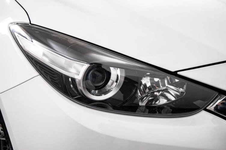 Mazda Axela 8 из 26
