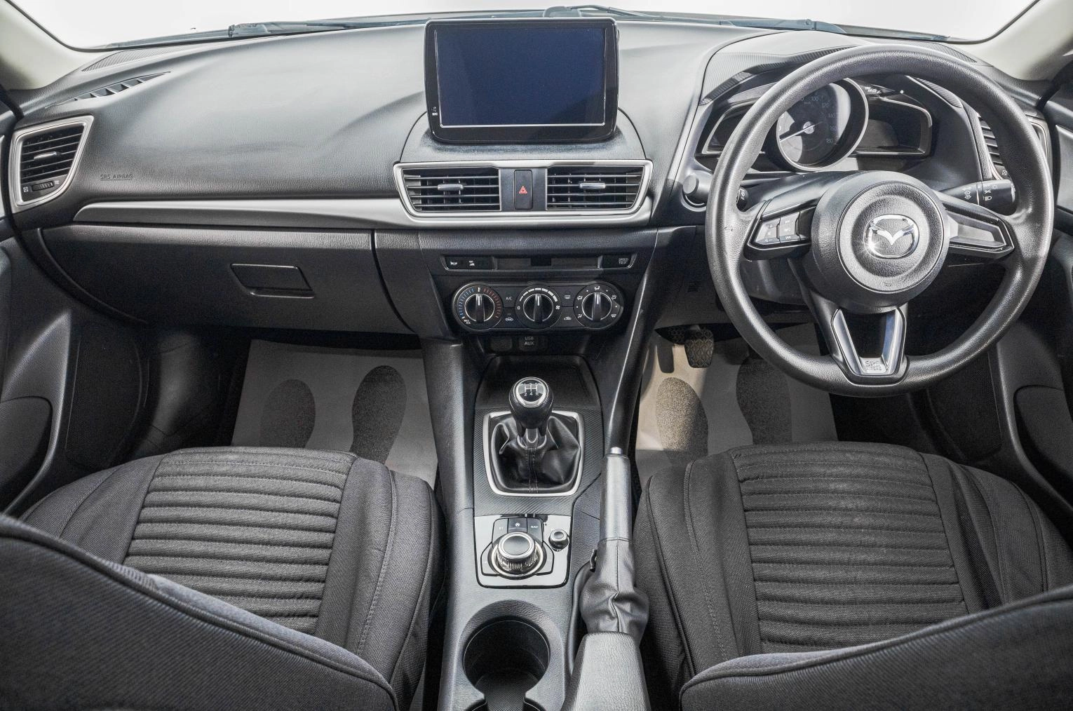 Mazda Axela 10 из 26