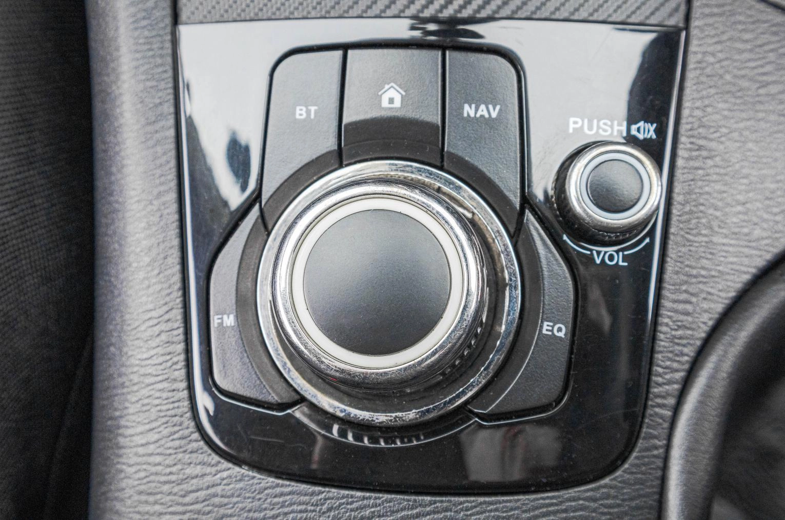 Mazda Axela 21 из 26