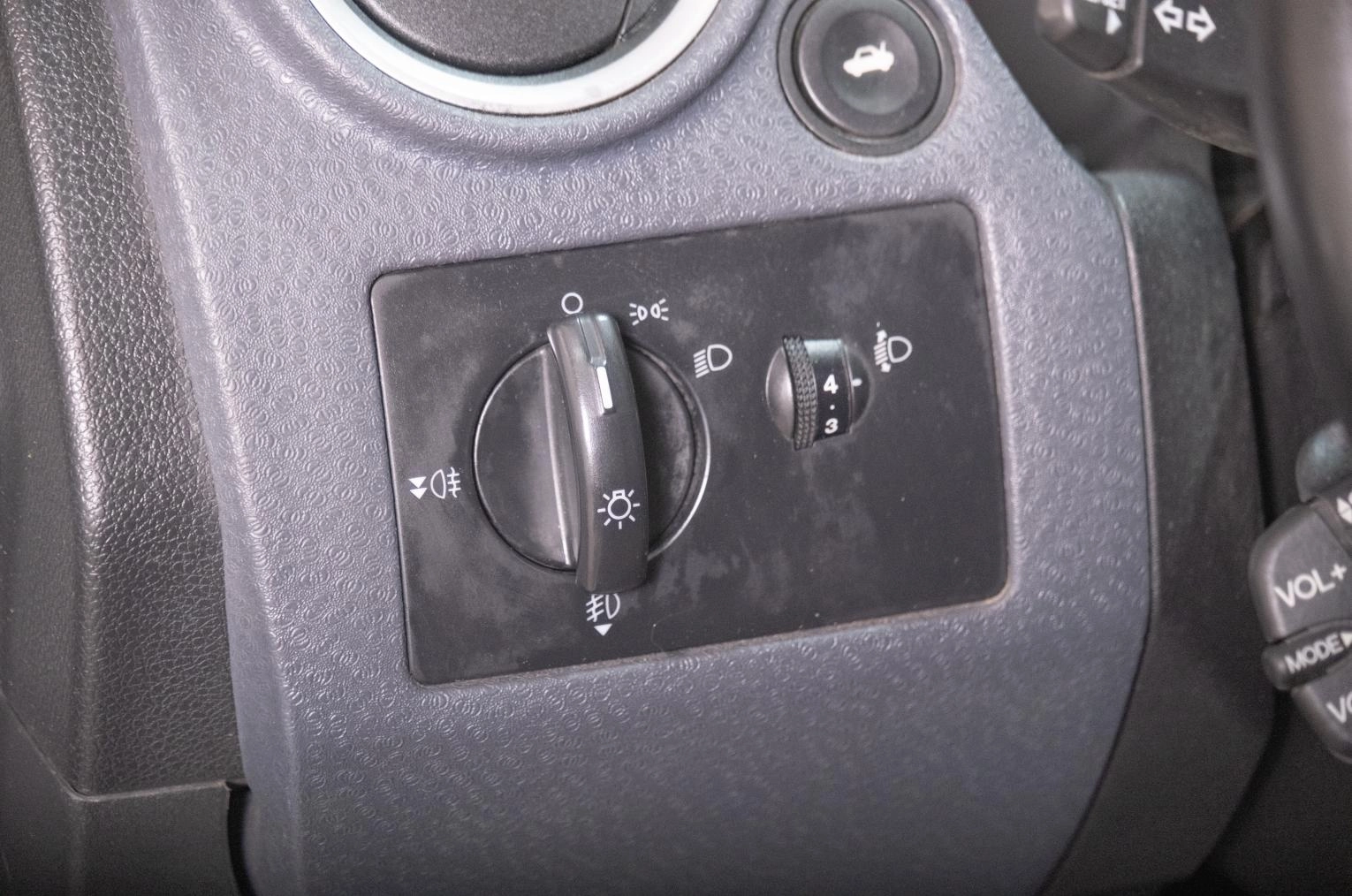 Ford Fusion 8 из 21