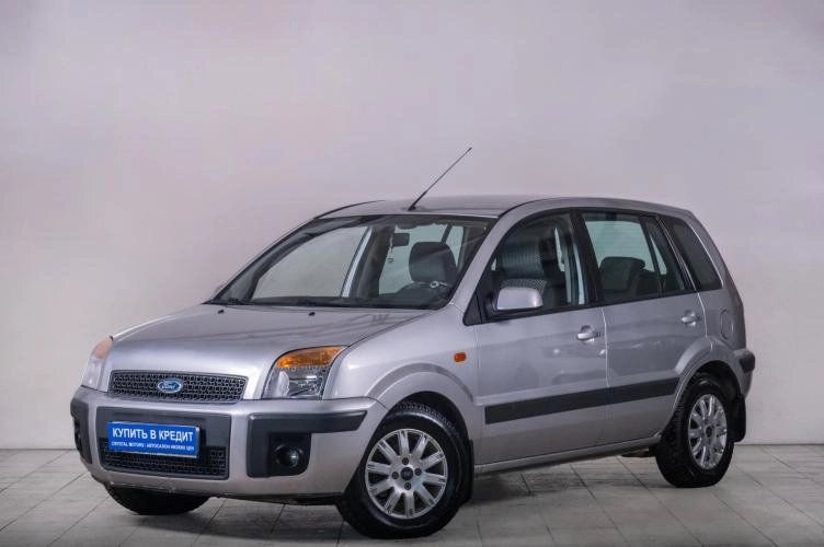 Ford Fusion 2 из 5