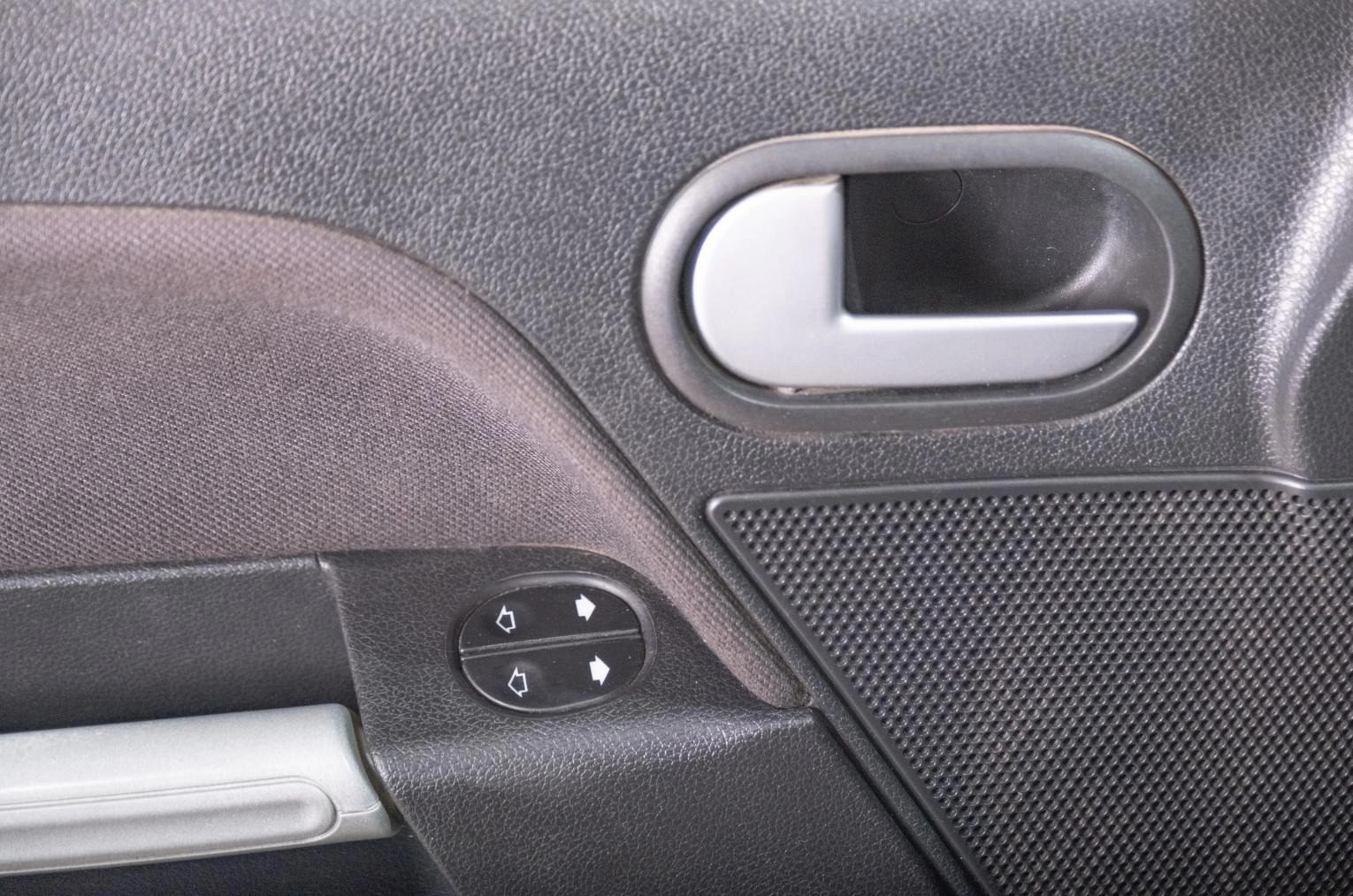 Ford Fusion 9 из 21