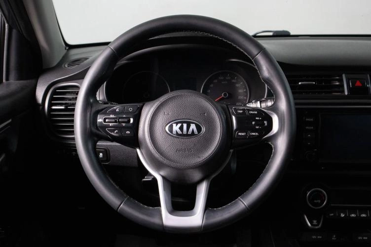KIA Rio X-Line 12 из 19