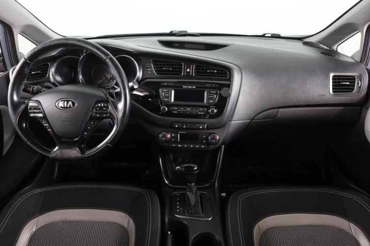 KIA cee'd 13 из 21