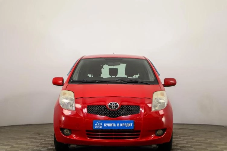 Toyota Yaris 2 из 5