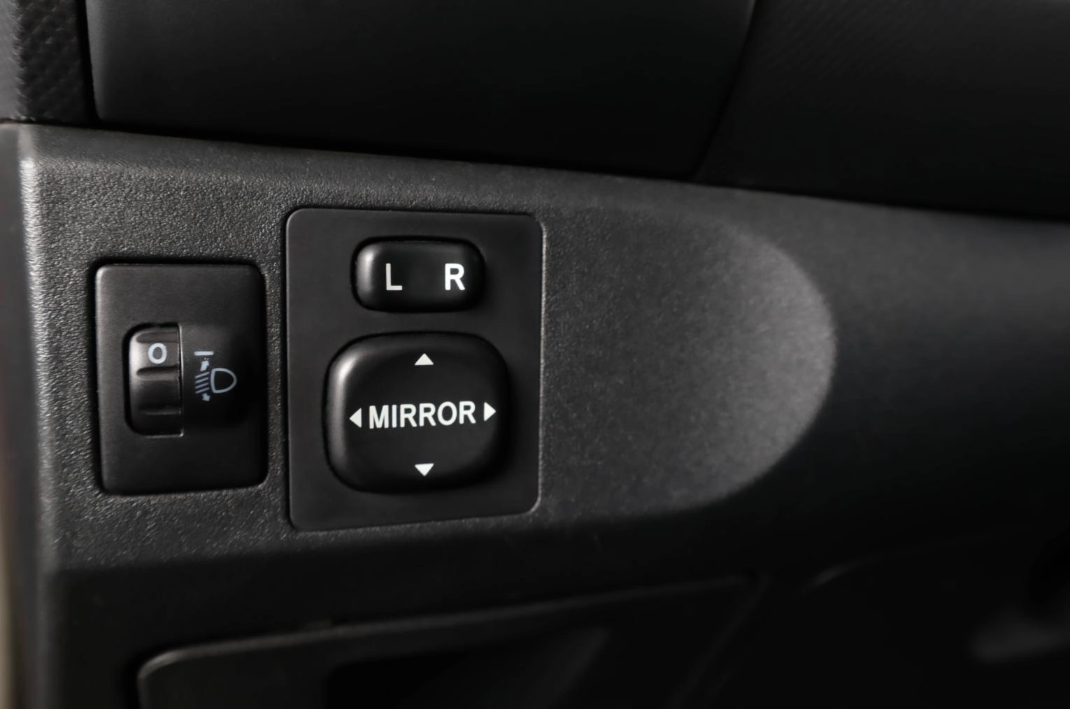 Toyota Yaris 22 из 23