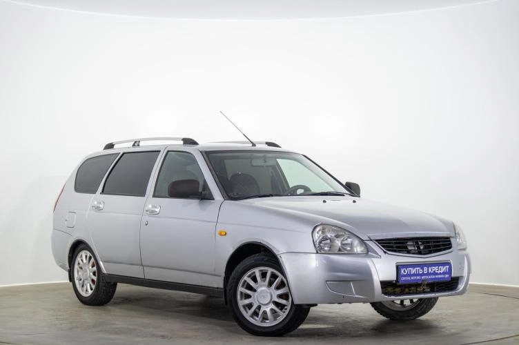 ВАЗ (LADA) Priora 1 из 6