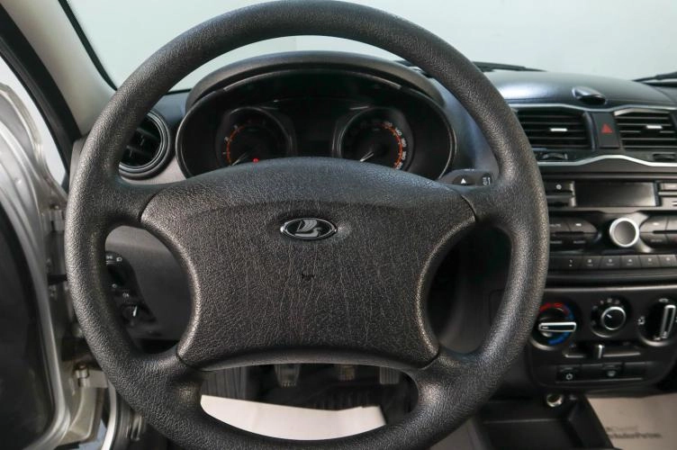 ВАЗ (LADA) Granta 12 из 19