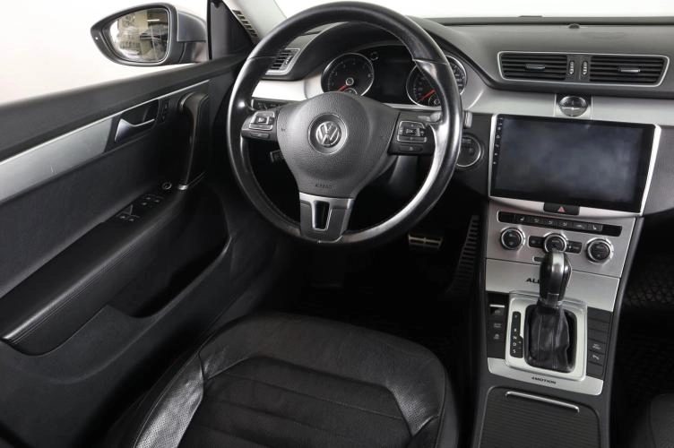 Volkswagen Passat 12 из 23