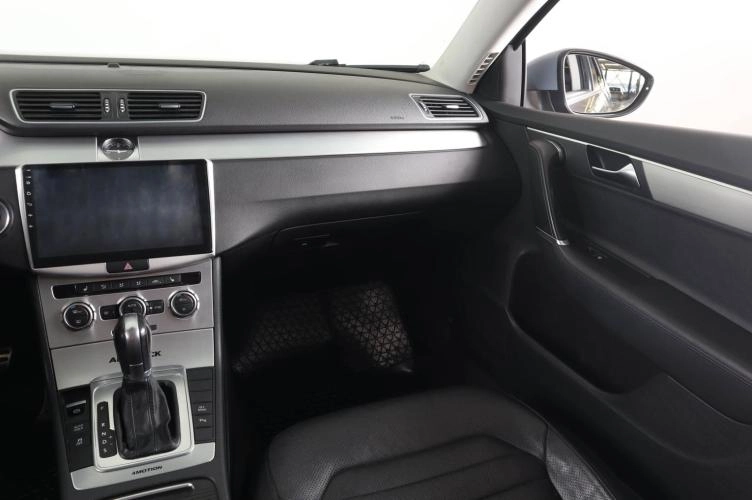 Volkswagen Passat 14 из 23