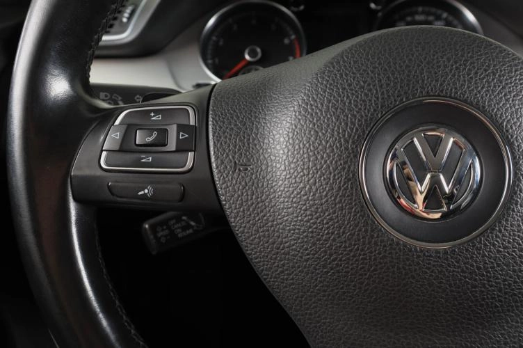 Volkswagen Passat 16 из 23