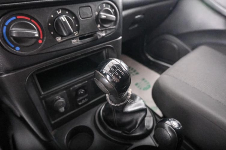 Chevrolet Niva 16 из 21