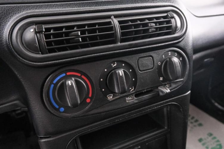 Chevrolet Niva 17 из 21