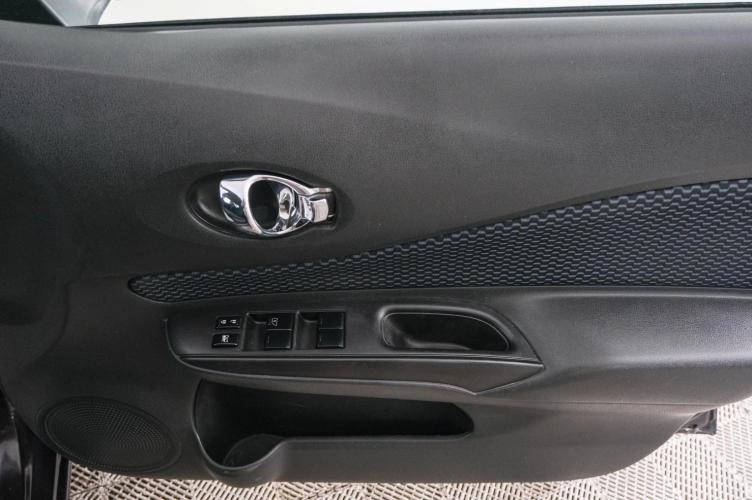 Nissan Note 18 из 21