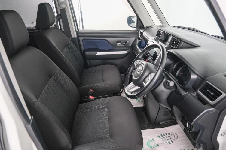 Toyota Roomy 7 из 20