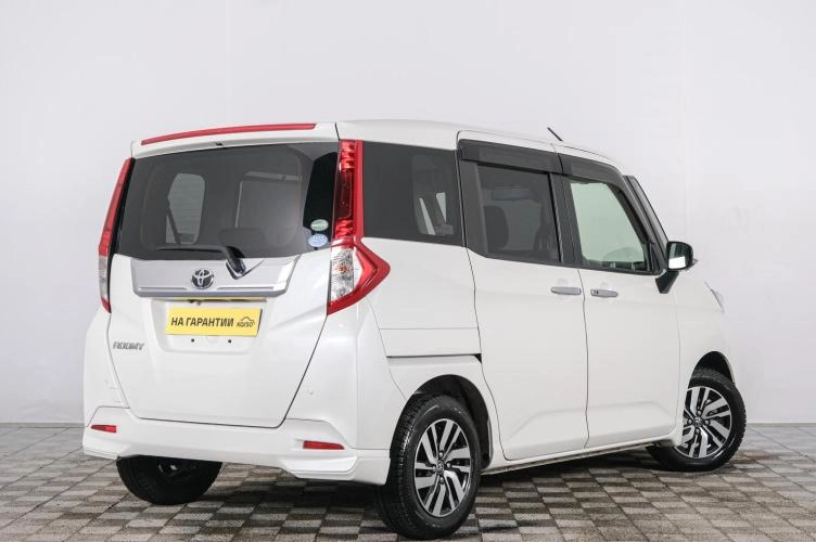 Toyota Roomy 6 из 6