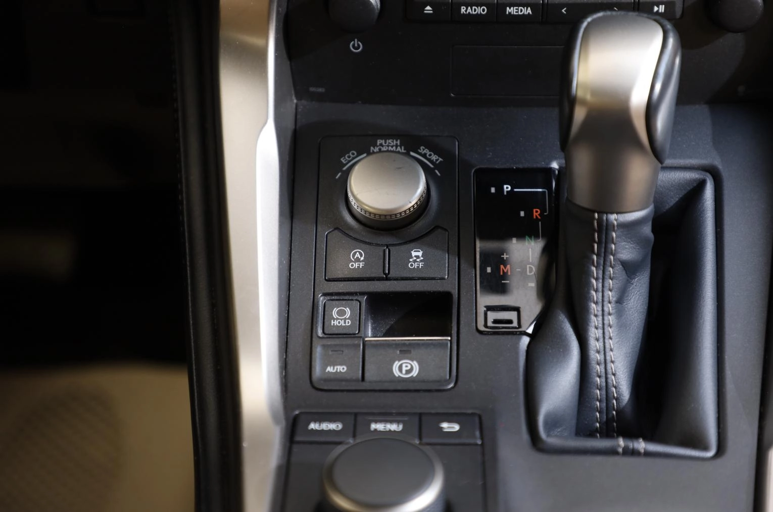 Lexus NX 13 из 17