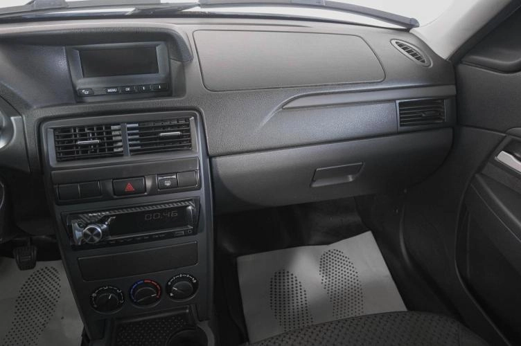ВАЗ (LADA) Priora 14 из 19
