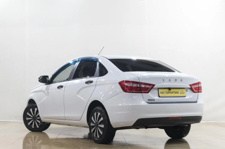 ВАЗ (LADA) Vesta 4 из 5