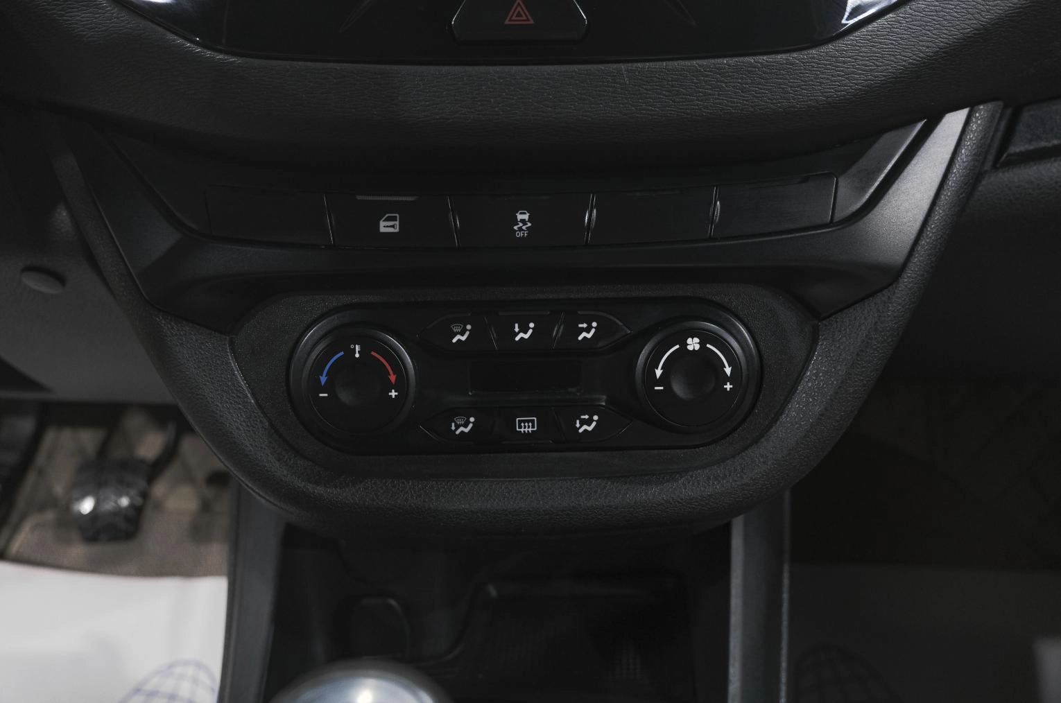 ВАЗ (LADA) Vesta 19 из 27