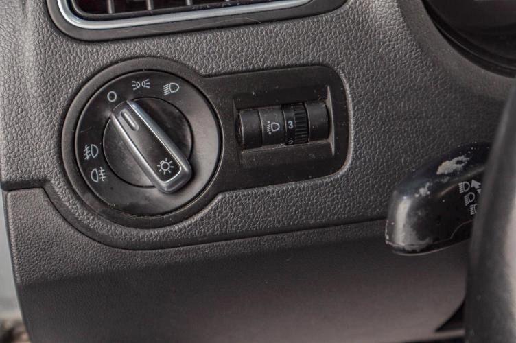 Volkswagen Polo 10 из 17