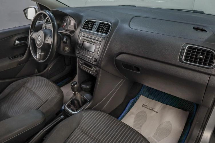 Volkswagen Polo 15 из 17