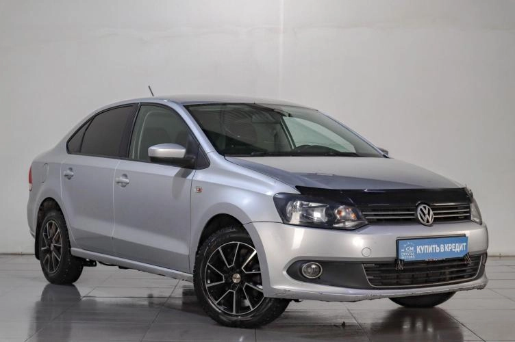 Volkswagen Polo 1 из 5