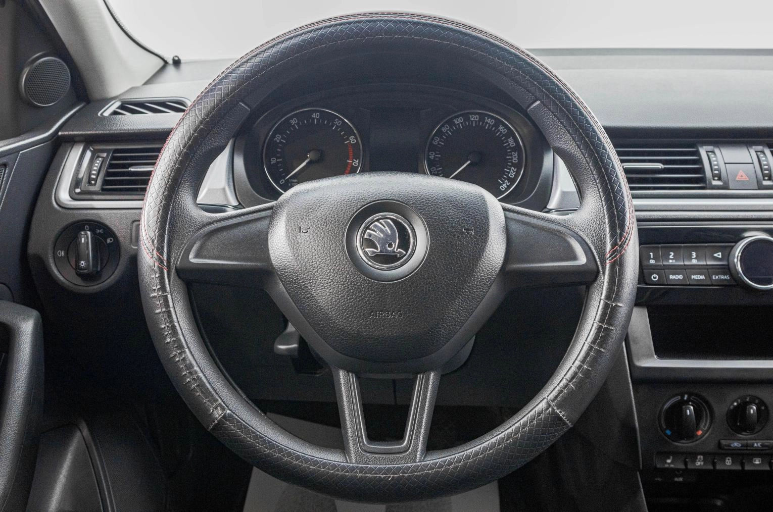 Skoda Rapid 15 из 25