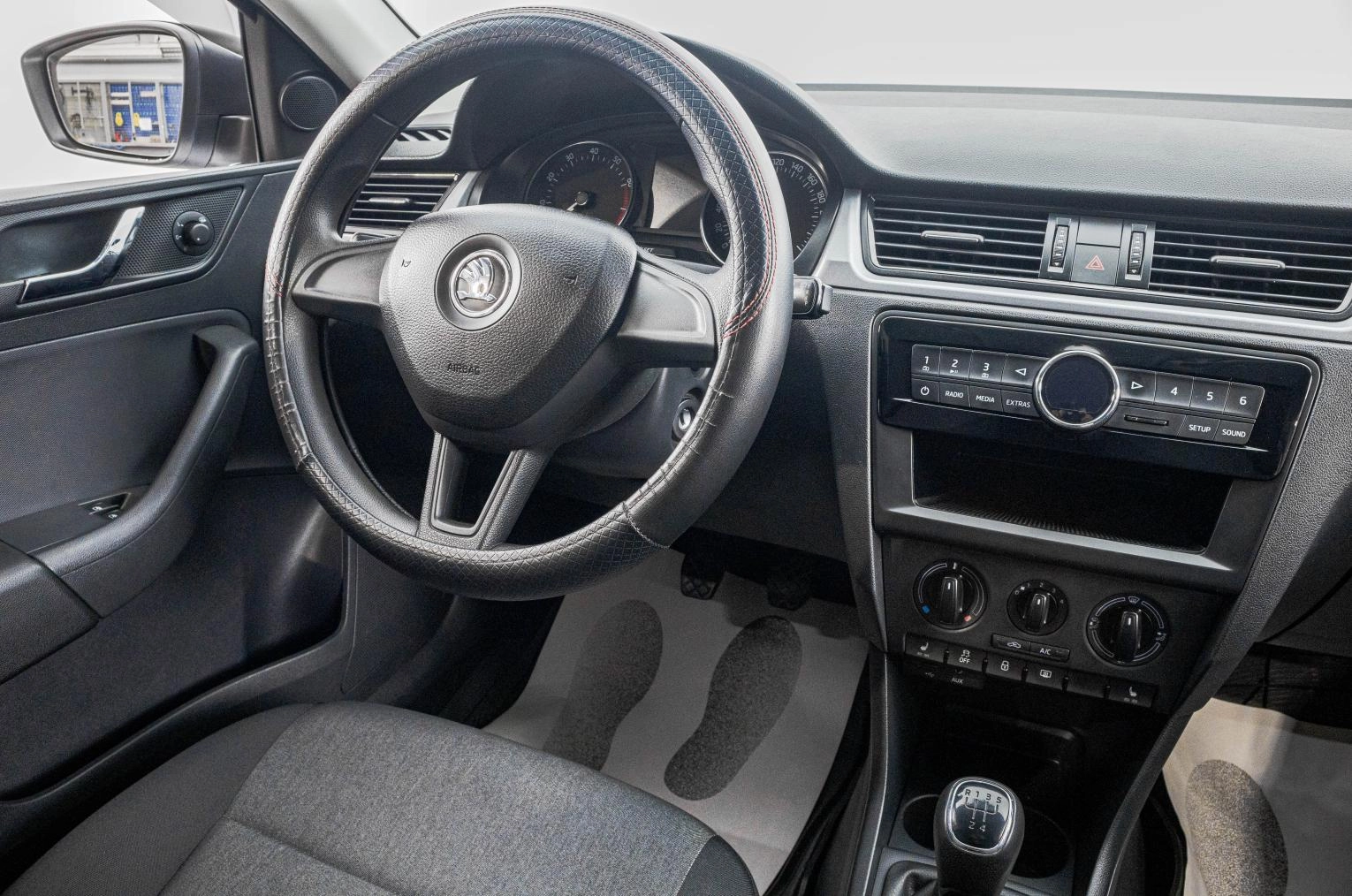Skoda Rapid 16 из 25