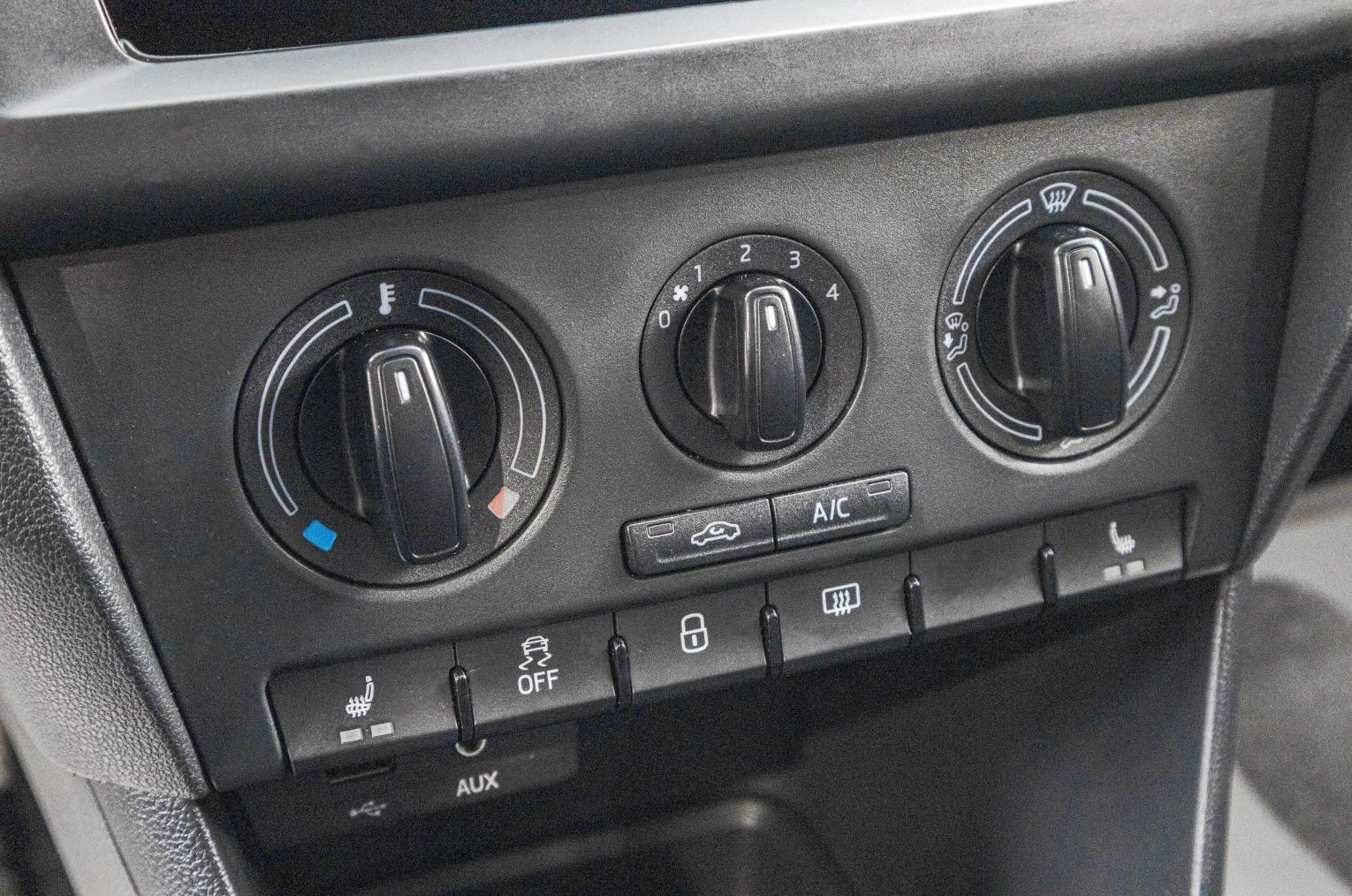 Skoda Rapid 19 из 25