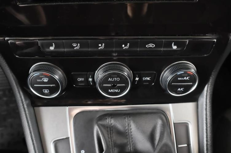 Volkswagen Golf 19 из 24