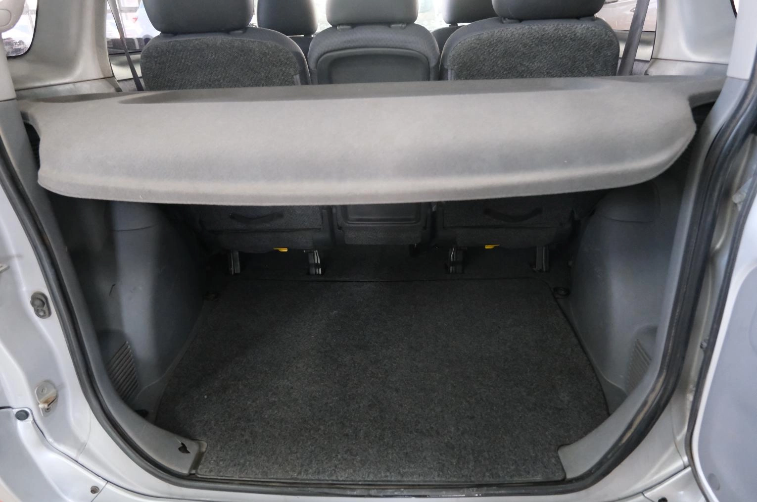 Toyota Yaris Verso 21 из 21