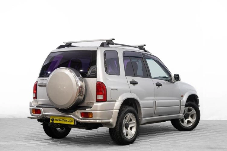 Suzuki Grand Vitara 4 из 5