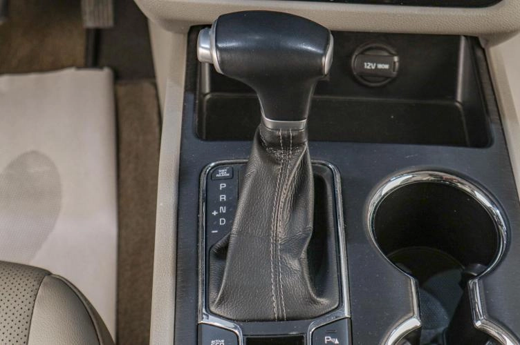 KIA Carnival 20 из 23