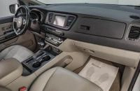 KIA Carnival 10 из 23