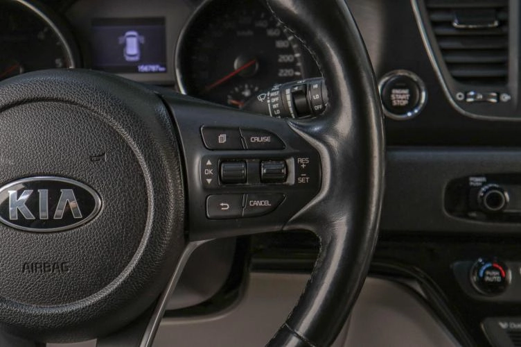 KIA Carnival 14 из 23