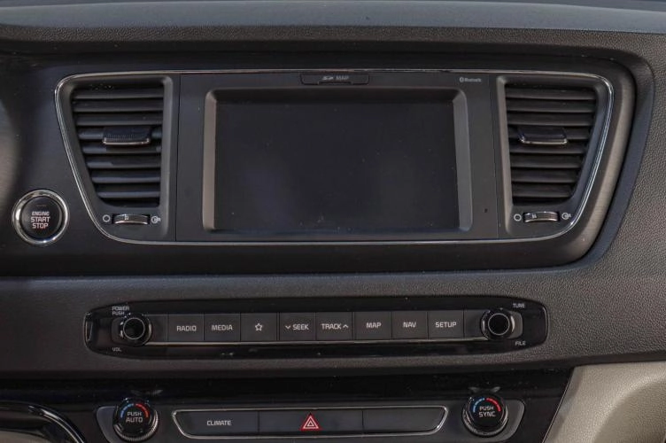 KIA Carnival 15 из 23