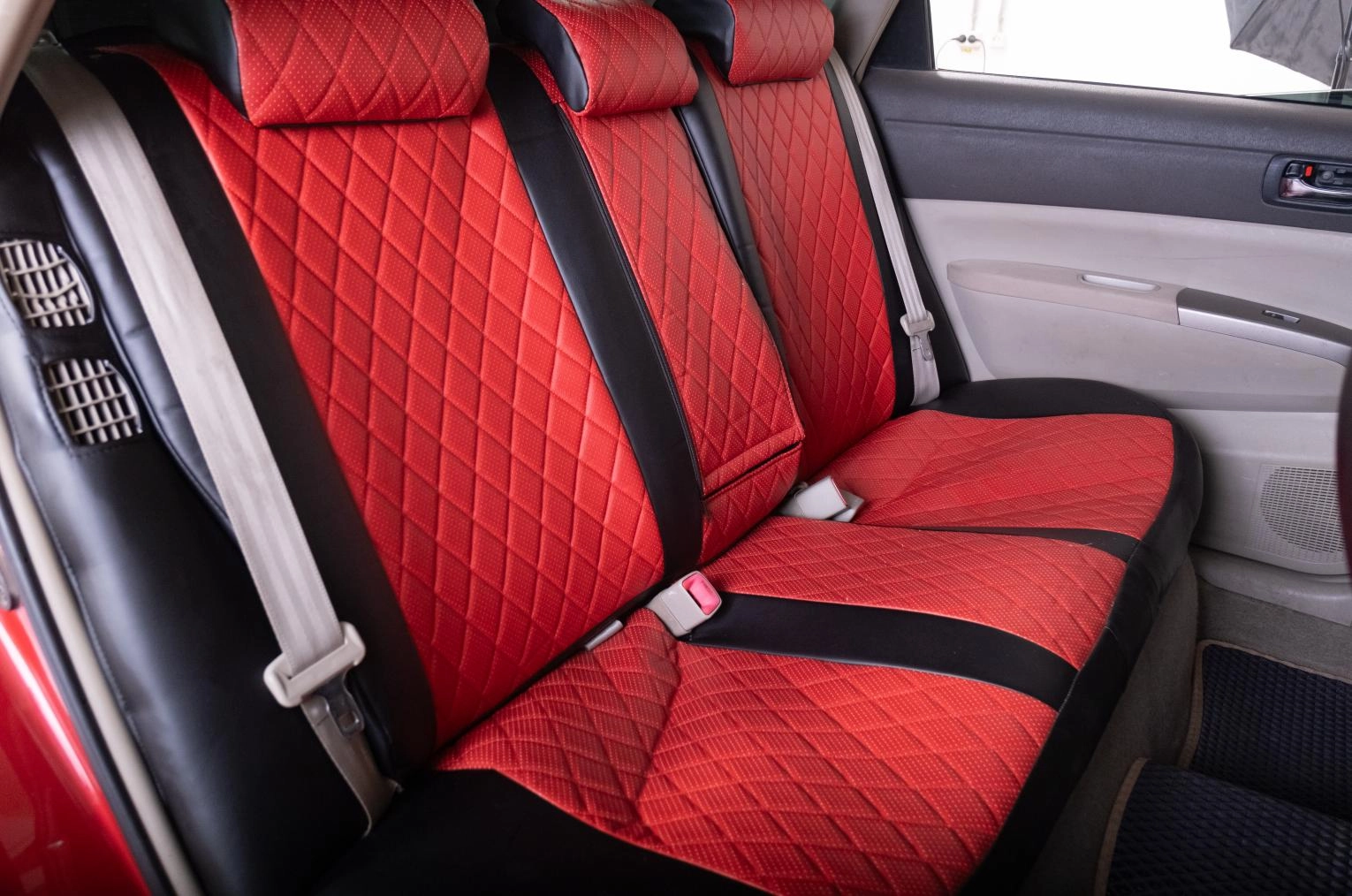 Toyota Prius 17 из 18