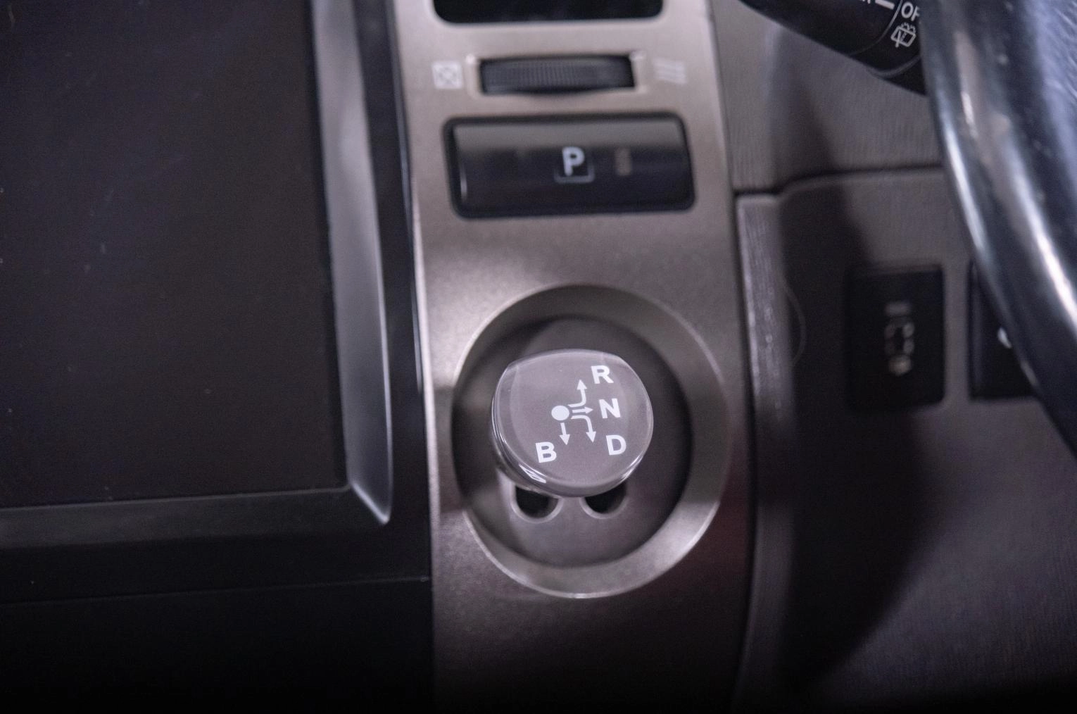 Toyota Prius 14 из 18