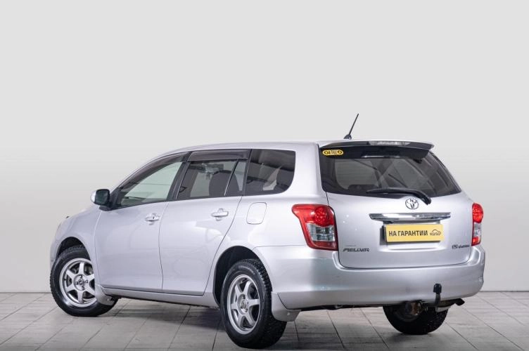 Toyota Corolla Fielder 5 из 5