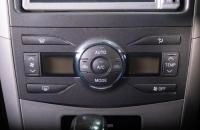 Toyota Corolla Fielder 14 из 18