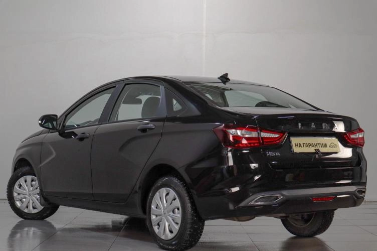 ВАЗ (LADA) Vesta 4 из 5