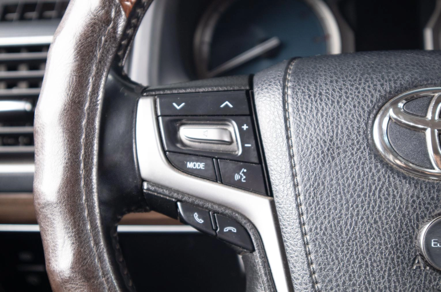 Toyota Land Cruiser Prado 11 из 20
