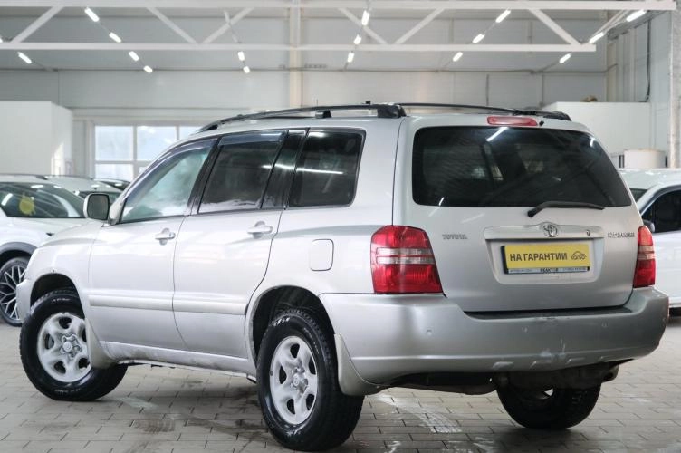 Toyota Highlander 4 из 5