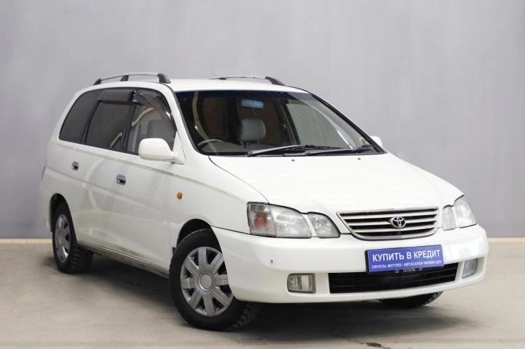 Toyota Gaia 1 из 15