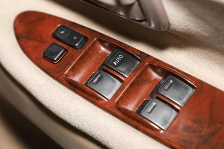 Toyota Gaia 7 из 15