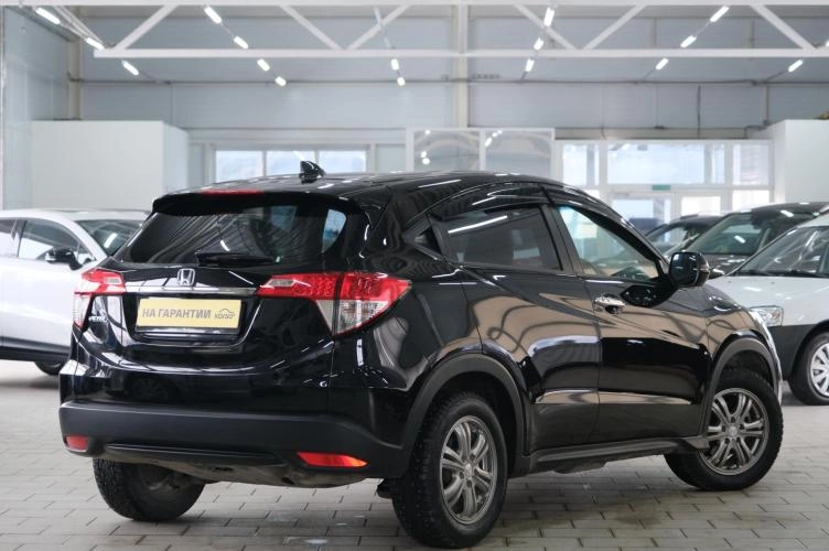 Honda Vezel 6 из 6