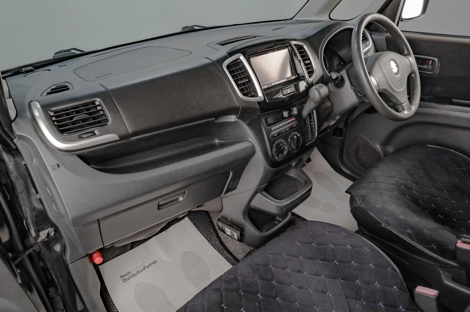 Suzuki Solio 14 из 16