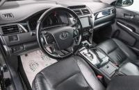 Toyota Camry 8 из 22